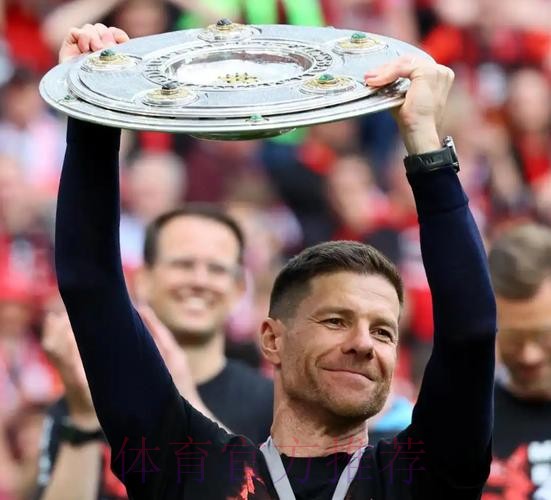 西媒:阿隆索想执教皇马 但也做好留任药厂的准备 西媒:阿隆索想执教皇马 但也做好留任药厂的准备